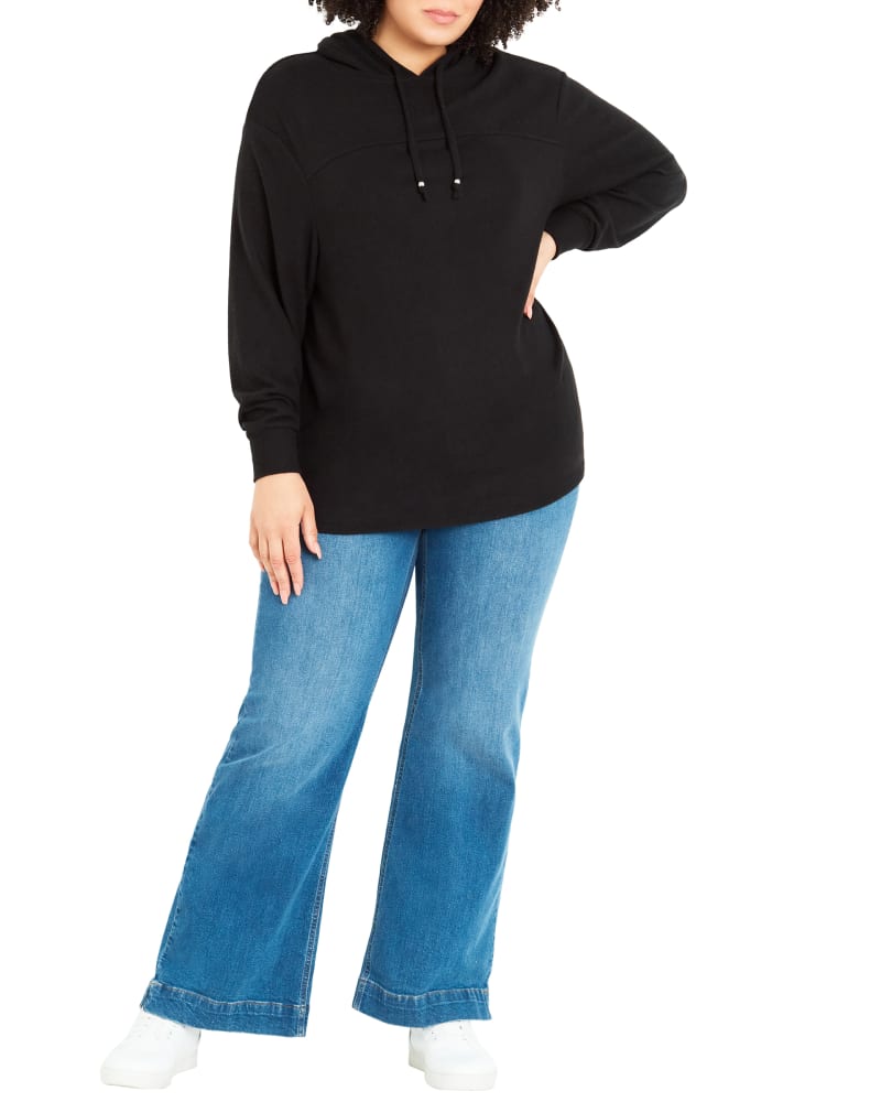 Front of a model wearing a size 14 Blakely Soft Touch Hoody in Black by Evans. | dia_product_style_image_id:234153